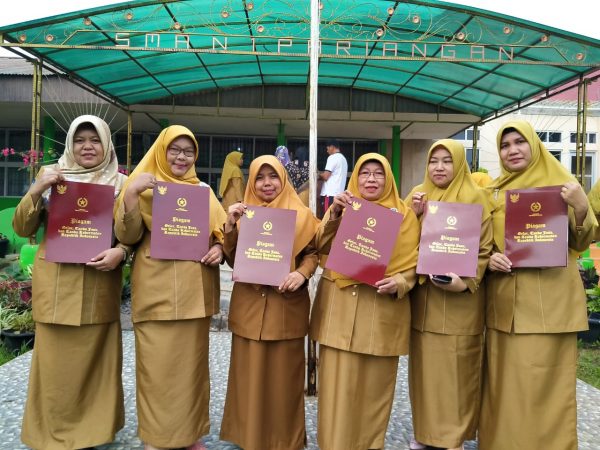 Satya lencana 10 Tahun