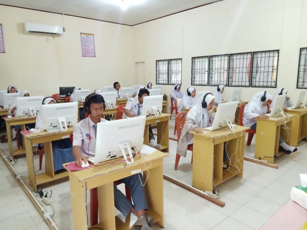 Pelaksanaan Gladi Bersih Kelas XII LABOR 2