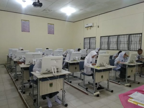Pelaksanaan USP Hari ke-6 dI LAB3
