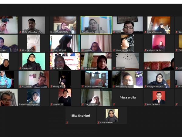 Rapat evaluasi pelaksanaan pembelajaran jarak jauh (PJJ) Melalui media zoom