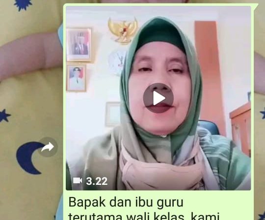 Forum komunikasi Wali kelas dan sekolah dengan ortu siswa melalui WA Grup