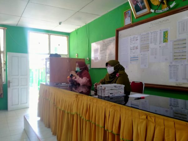 KEGIATAN DHARMAWANITA SMAN 1 PARIANGAN