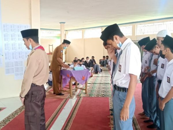 LOMBA SHOLAT ZENAJAH