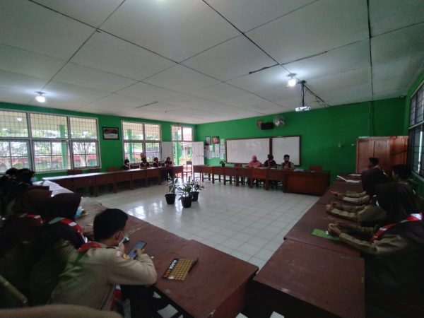 RAPAT PENGURUS OSIS