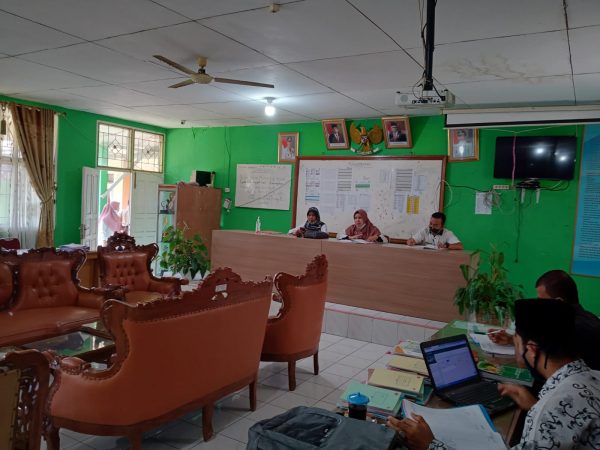 BRIFING DENGAN PENGAWAS